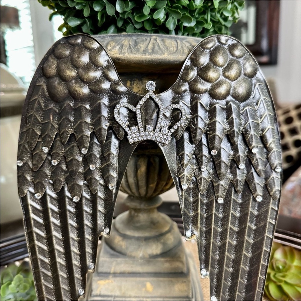 Decorative Bronze Winged Angel Crown Accent - Picture 6 of 6